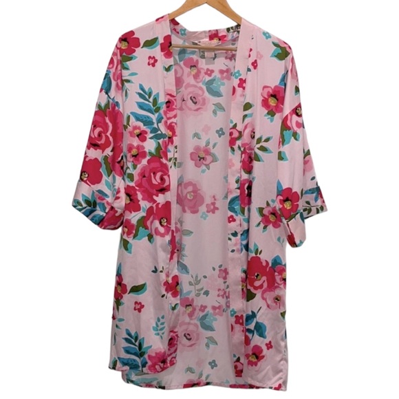 Soho Apparel Floral Robe - Picture 1 of 5